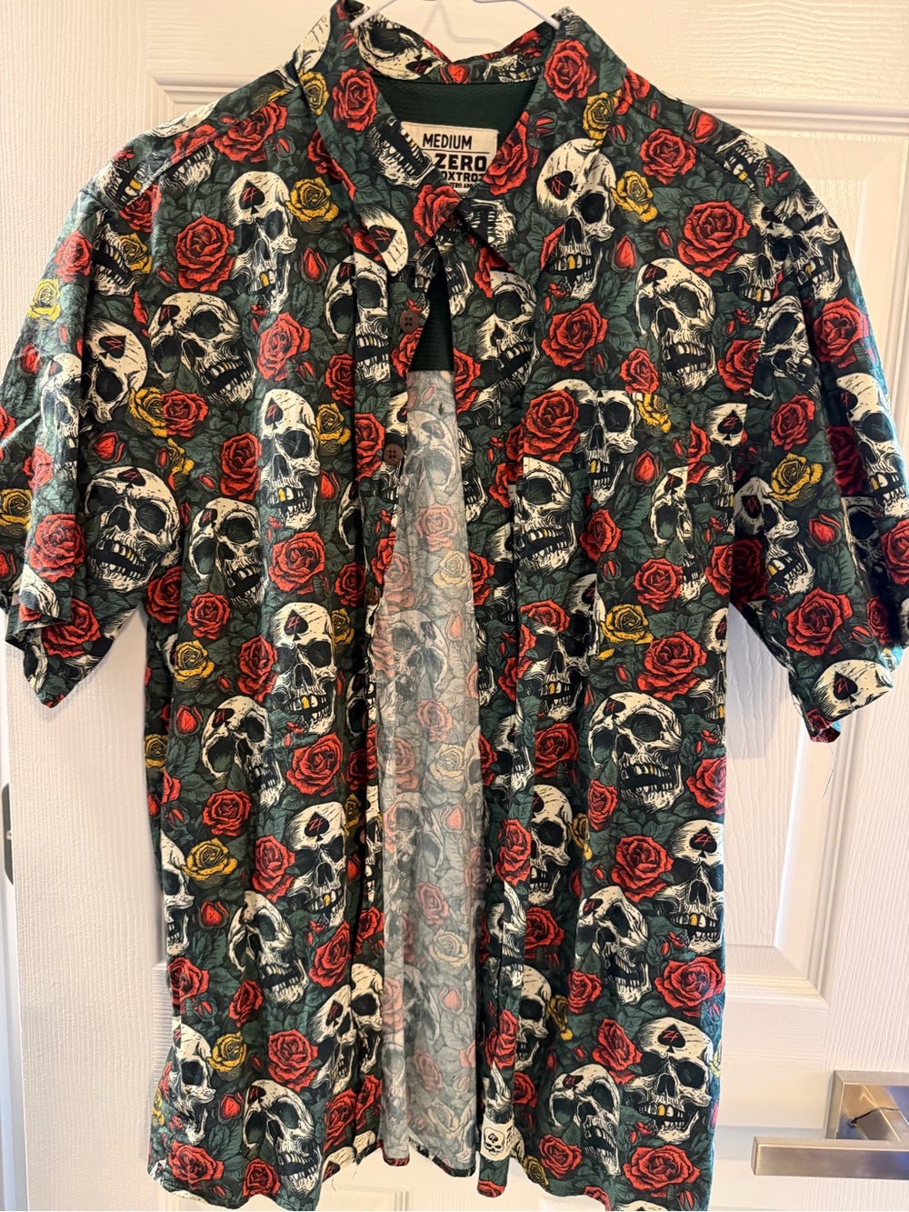 Zero Foxtrot Men’s Medium Skulls Roses Button Up Shirt Tattoo